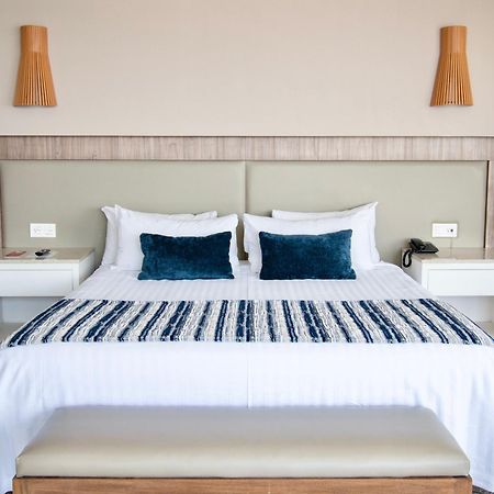 Hotel Velvet Plaza Гвадалахара Екстер'єр фото
