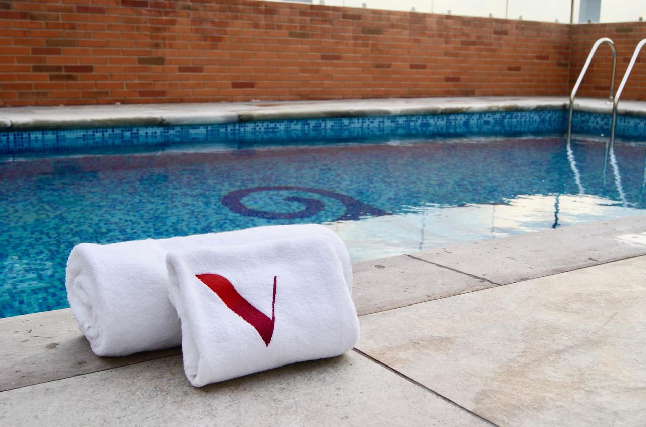 Hotel Velvet Plaza Гвадалахара Екстер'єр фото